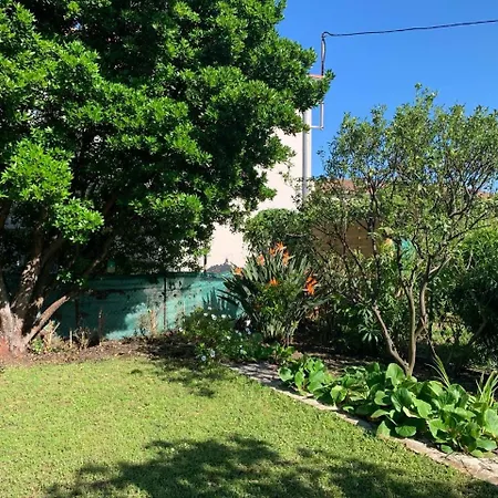 La Croix Lorette- 190m2, 10 Personnes Max, 65m2 De Terrasse, Barbecue, 200m2 De Jardin, Parking, Wifi, Vue Mer,10min A Pied De Galets *