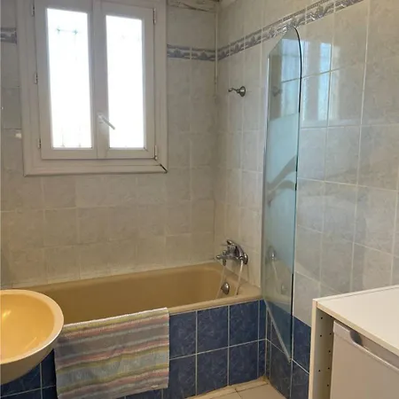Semesterbostad La Croix Lorette- 190m2, 10 Personnes Max, 65m2 De Terrasse, Barbecue, 200m2 De Jardin, Parking, Wifi, Vue Mer,10min A Pied De Galets *