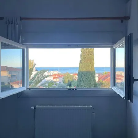 Semesterbostad La Croix Lorette- 190m2, 10 Personnes Max, 65m2 De Terrasse, Barbecue, 200m2 De Jardin, Parking, Wifi, Vue Mer,10min A Pied De Galets Antibes