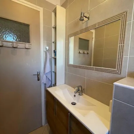 La Croix Lorette- 190m2, 10 Personnes Max, 65m2 De Terrasse, Barbecue, 200m2 De Jardin, Parking, Wifi, Vue Mer,10min A Pied De Galets Semesterbostad *