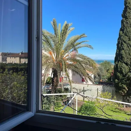 Semesterbostad La Croix Lorette- 190m2, 10 Personnes Max, 65m2 De Terrasse, Barbecue, 200m2 De Jardin, Parking, Wifi, Vue Mer,10min A Pied De Galets *