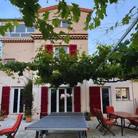 Semesterbostad La Croix Lorette- 190m2, 10 Personnes Max, 65m2 De Terrasse, Barbecue, 200m2 De Jardin, Parking, Wifi, Vue Mer,10min A Pied De Galets